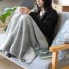 ひざ掛け ブランケット 無地 グレー あたたか ふわふわ 温かい 車 敬老 アウトドア プレゼント ギフト 